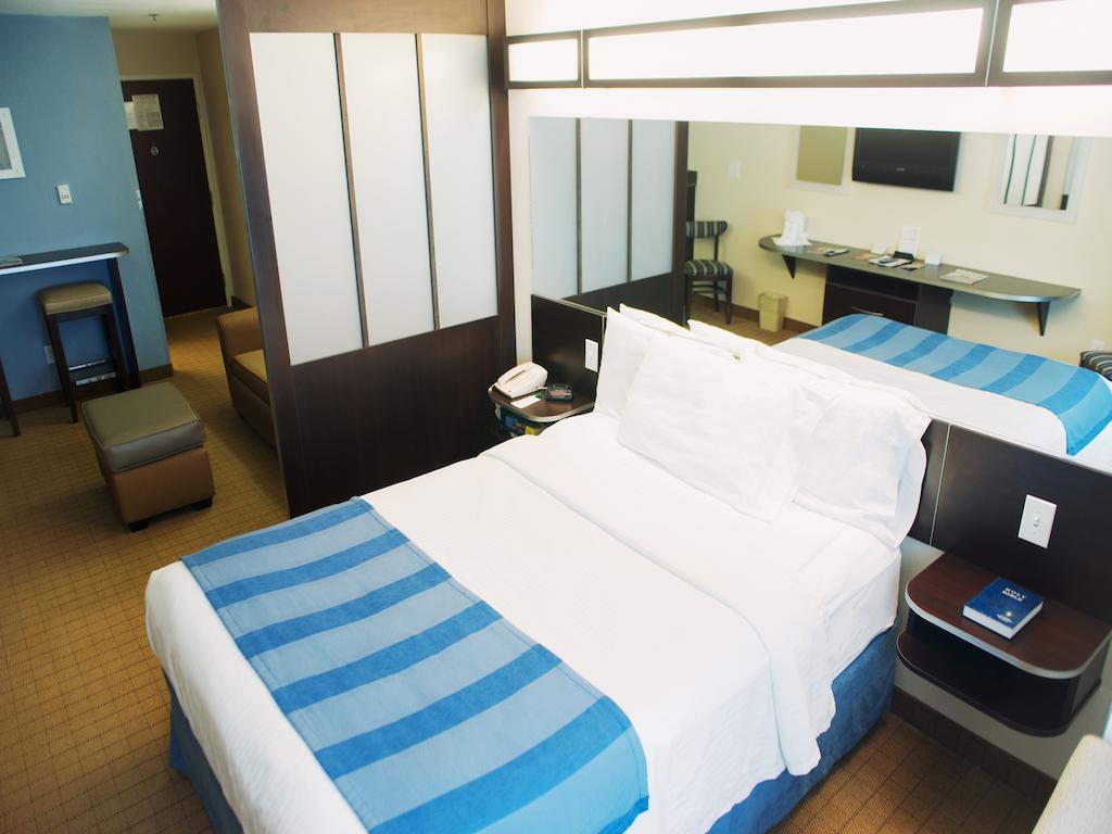 Three Rivers Inn & Suites Port Arthur Szoba fotó